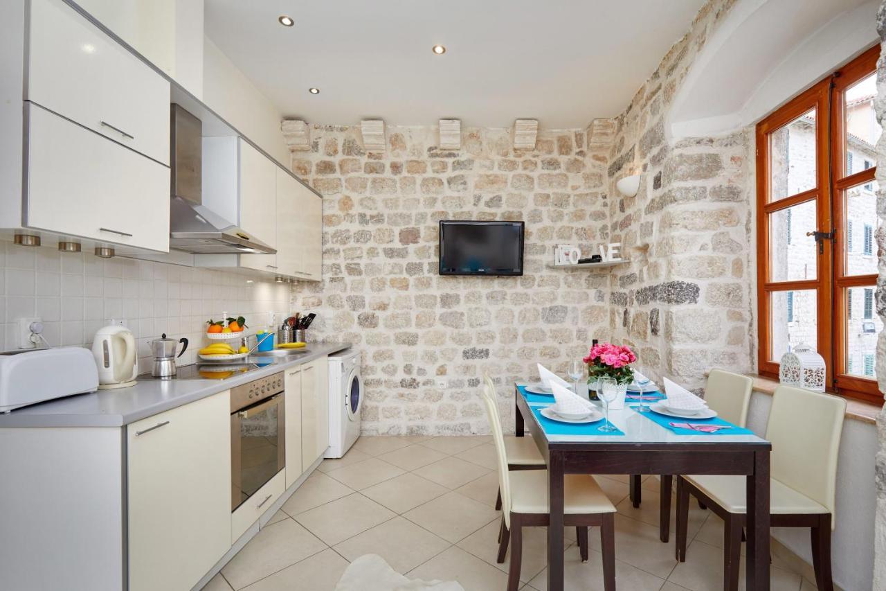 La Dolce Vita Apartment Kotor Ngoại thất bức ảnh